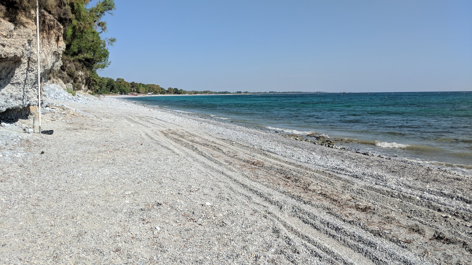 Foto von Akrotiri beach - beliebter Ort unter Entspannungskennern