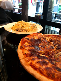 Pizza du Restaurant italien Domani à Paris - n°2