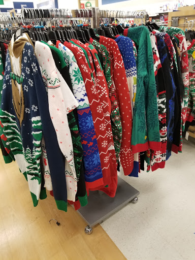 Shopping Mall «Waterworks Mall», reviews and photos, 933 Freeport Rd, Pittsburgh, PA 15238, USA