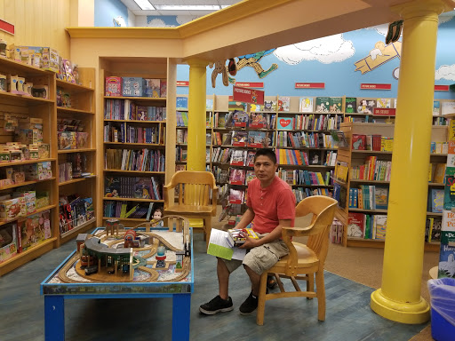 Book Store «Barnes & Noble», reviews and photos, 1180 Raritan Rd, Clark, NJ 07066, USA