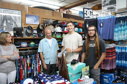 Surf Shop «Ocean Hut Surf Shop», reviews and photos, 3111 NJ-35, Lavallette, NJ 08735, USA