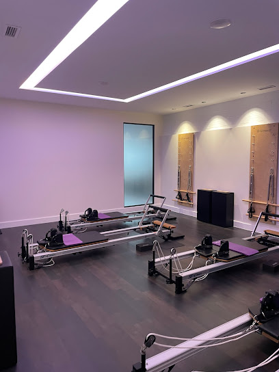 Dom Pilates - Rúa Bidueiro, 8, 27004 Lugo, Spain