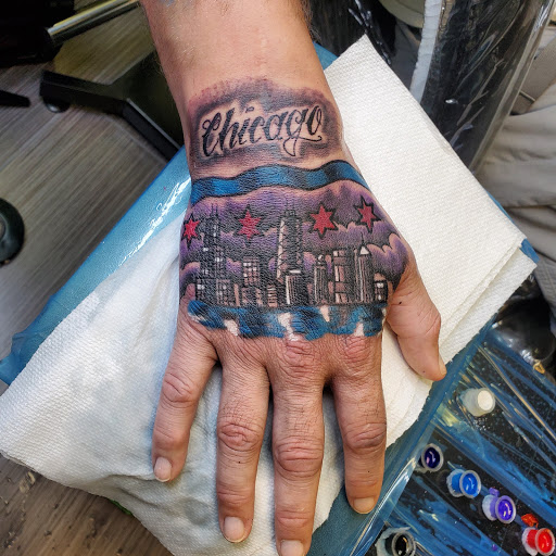 Tattoo Shop «Mind Crusher Tattoo», reviews and photos, 6705 N Clark St, Chicago, IL 60626, USA