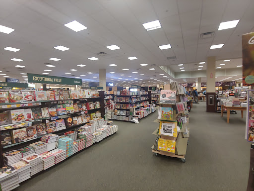 Book Store «Barnes & Noble», reviews and photos, 6501 Grape Rd #1200, Mishawaka, IN 46545, USA