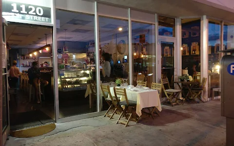 David's Cafe Cafecito image
