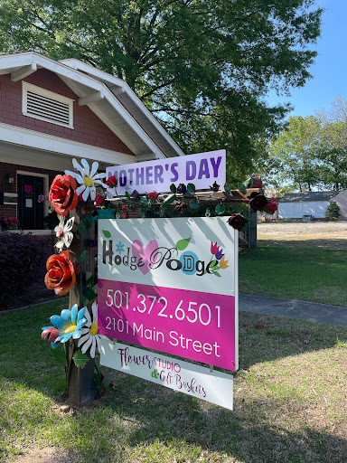 Florist «HodgePodge, Etc. Flowers & Gift Baskets», reviews and photos, 2101 Main St, North Little Rock, AR 72114, USA