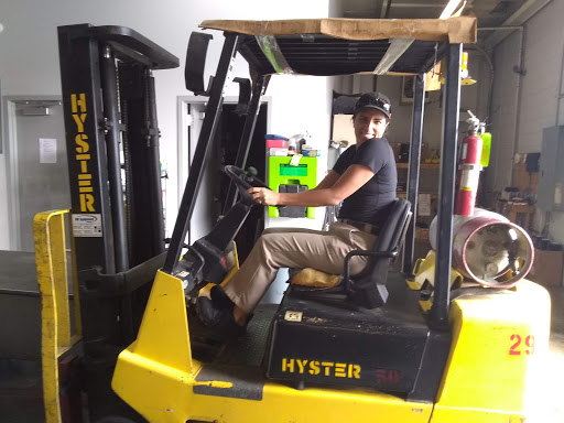 Car Battery Store «Batteries Plus Bulbs», reviews and photos, 948 N Mulberry St, Elizabethtown, KY 42701, USA