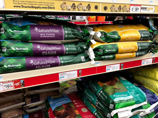 Home Improvement Store «Tractor Supply Co.», reviews and photos, 1424 W Main St Ext #1, Grove City, PA 16127, USA