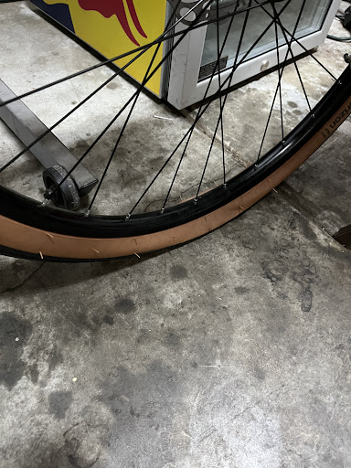 Bicycle Store «Jenson USA Bicycles», reviews and photos, 1615 Eastridge Ave, Riverside, CA 92507, USA