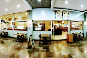 Tutty's Bar e Restaurante image