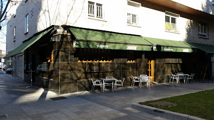 Bar Jardín - C. de Iñigo Arista, 19, 31007 Pamplona, Navarra, Spain
