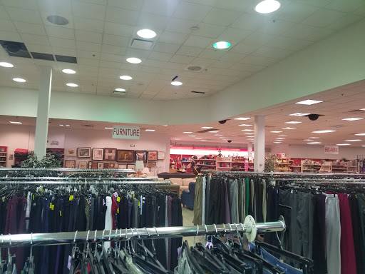 Thrift Store «The Salvation Army Family Store & Donation Center», reviews and photos