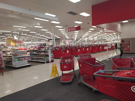 Department Store «Target», reviews and photos, 28201 Diehl Rd, Warrenville, IL 60555, USA