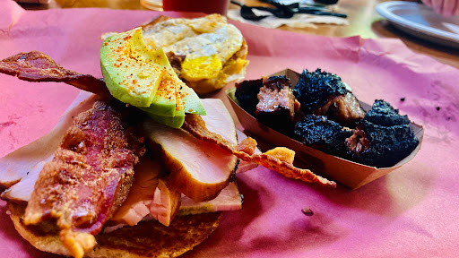 Barbecue Restaurant «Tejas Chocolate Craftory», reviews and photos, 200 N Elm St, Tomball, TX 77375, USA