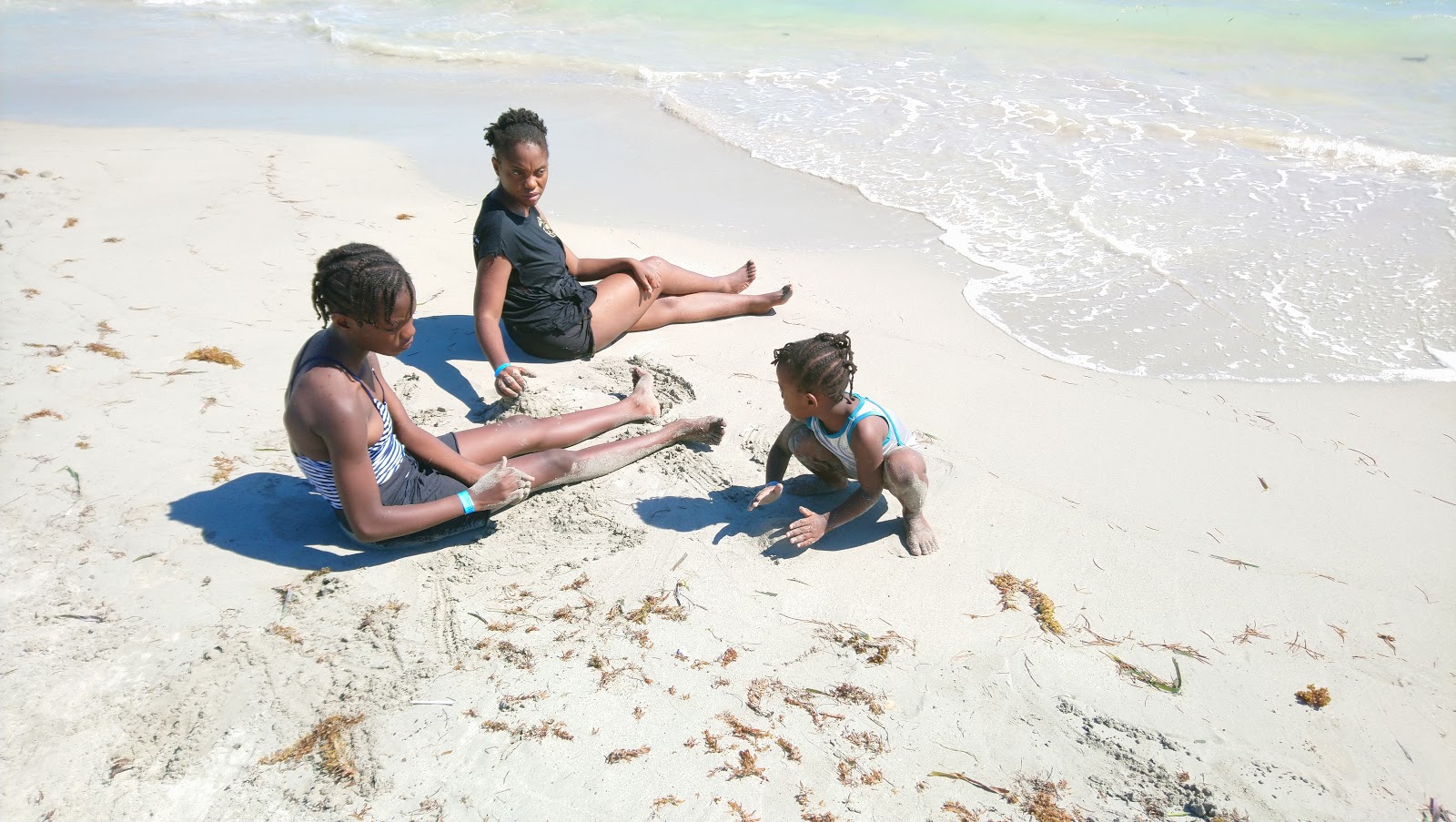 Fort Clarence Beach'in fotoğrafı - Çocuklu aile gezginleri için önerilir