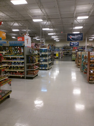 Pet Supply Store «PetSmart», reviews and photos, 1236 Greenbrier Pkwy, Chesapeake, VA 23320, USA