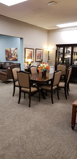 Furniture Store «Raymour & Flanigan Furniture and Mattress Store», reviews and photos, 275 Glen Cove Rd, Carle Place, NY 11514, USA