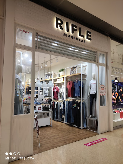 RIFLE (Mallplaza Manizales Centro Comercial)