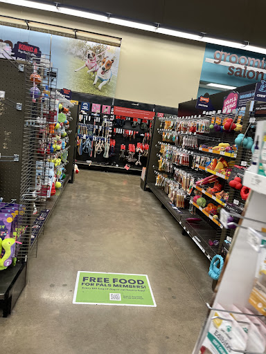 Pet Supply Store «Petco Animal Supplies», reviews and photos, 1210 Marvin Rd NE, Lacey, WA 98516, USA