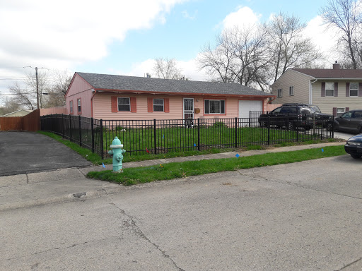 Truck Rental Agency «U-Haul Moving & Storage of Bronzeville», reviews and photos, 2601 S La Salle St, Chicago, IL 60616, USA