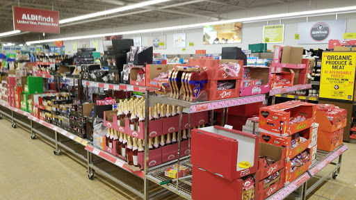 Supermarket «ALDI», reviews and photos, 62 Chase Ave, Waterbury, CT 06704, USA
