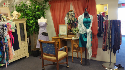 Thrift Store «St. Vincent de Paul Society Thrift Store», reviews and photos, 3196 Davis Blvd, Naples, FL 34104, USA