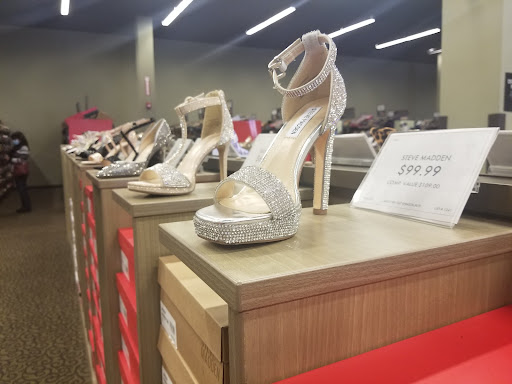 Shoe Store «DSW Designer Shoe Warehouse», reviews and photos, 1015 Cochrane Rd, Morgan Hill, CA 95037, USA