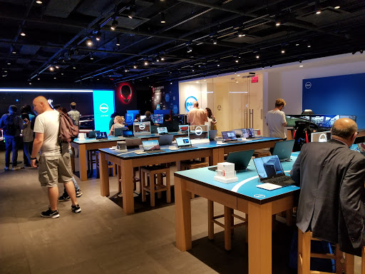 Computer Store «Microsoft Store - Fifth Avenue», reviews and photos, 677 5th Ave, New York, NY 10022, USA