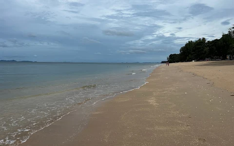 Pra-Ae Beach image
