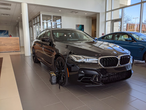 Used Car Dealer «Fields BMW Northfield», reviews and photos, 700 West Frontage Road, Northfield, IL 60093, USA