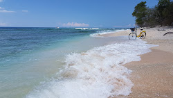 Foto von Gili Meno South-East Beach - beliebter Ort unter Entspannungskennern