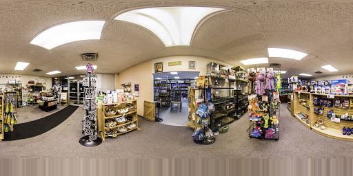 Pet Groomer «Paws & Claws», reviews and photos, 305 W State St #3, Kennett Square, PA 19348, USA