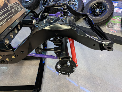 Auto Parts Store «Summit Racing Equipment», reviews and photos, 20 King Mill Rd, McDonough, GA 30253, USA