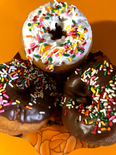 Donut Shop «Yummy Donuts & Croissants», reviews and photos, 13439 Osborne St # 12, Arleta, CA 91331, USA