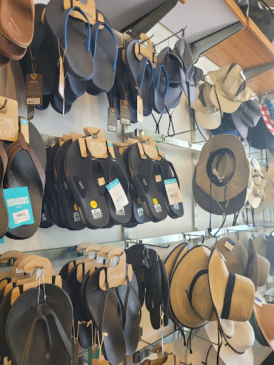 Marine Supply Store «West Marine», reviews and photos, 19407 S Dixie Hwy, Cutler Bay, FL 33157, USA