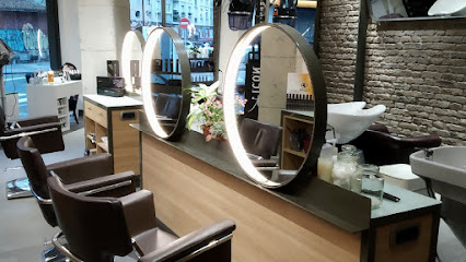 Información y opiniones sobre Peluquería Estética Nuria Maestre de Guecho