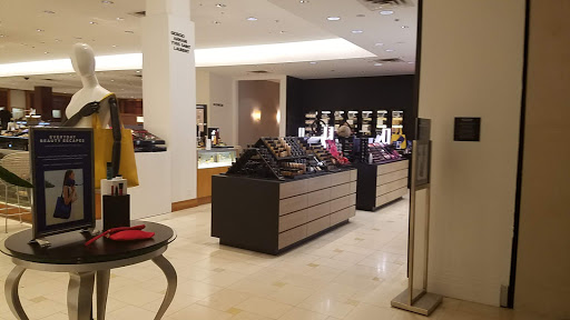 Department Store «Saks Fifth Avenue», reviews and photos, 26100 Cedar Rd, Beachwood, OH 44122, USA