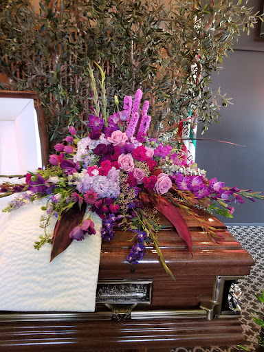 Florist «AAA Florist», reviews and photos, 1277 W 6th St, Corona, CA 92882, USA