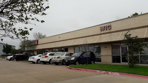 Laundry Service «The Laundry Basket», reviews and photos, 417 W Euless Blvd #100, Euless, TX 76040, USA