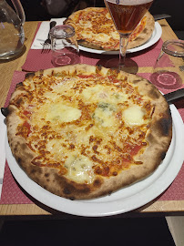 Pizza du Restaurant Le Van Gogh brasserie Pizzeria à Lourdes - n°8