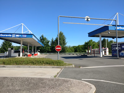 Cora station service à Montbéliard