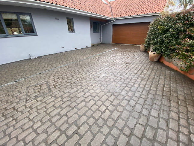 Evolve Driveways & Landscaping - Construction company