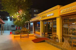 Hekimoğlu KahveBeyaz Cafe & Restaurant image