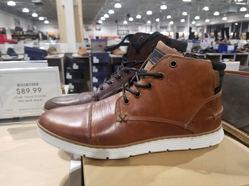 Shoe Store «DSW Designer Shoe Warehouse», reviews and photos, 8506 E 71st St, Tulsa, OK 74133, USA