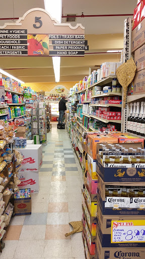 Grocery Store «Bravo Supermarkets», reviews and photos, 179 S Ocean Ave, Patchogue, NY 11772, USA
