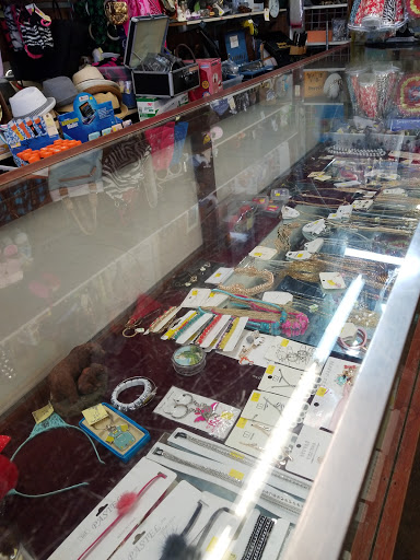 Thrift Store «The Thrift Store», reviews and photos, 6606 Fruitridge Rd, Sacramento, CA 95820, USA
