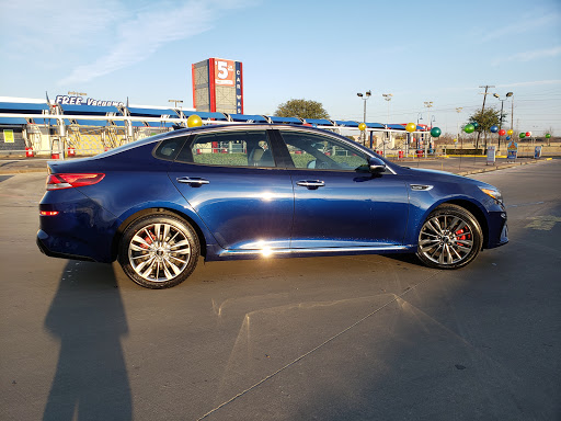 Car Wash «Wave Wash - Northwest Highway», reviews and photos, 12050 Northwest Hwy, Dallas, TX 75218, USA