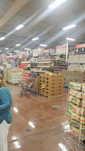 Grocery Store «El Super», reviews and photos, 315 San Fernando Mission Blvd, San Fernando, CA 91340, USA