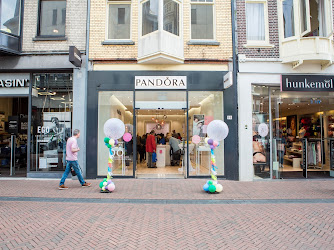 PANDORA Concept Store