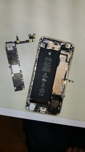 Mobile Phone Repair Shop «CPR Cell Phone Repair Maple Grove», reviews and photos, 11626 Fountains Dr, Maple Grove, MN 55369, USA